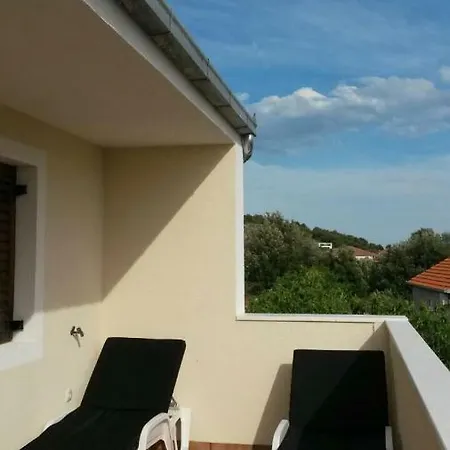 Ana * Poljica (Trogir)