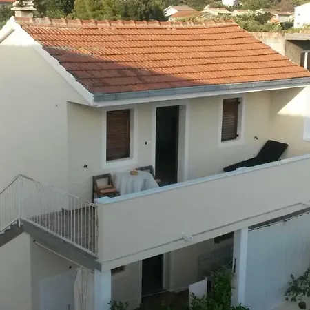 Ana * Poljica (Trogir)